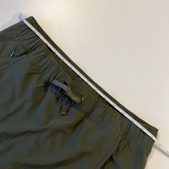 Patagonia skort - size Medium - Picture 4 of 9